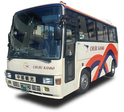 小型バス（24シートまたは25シート）